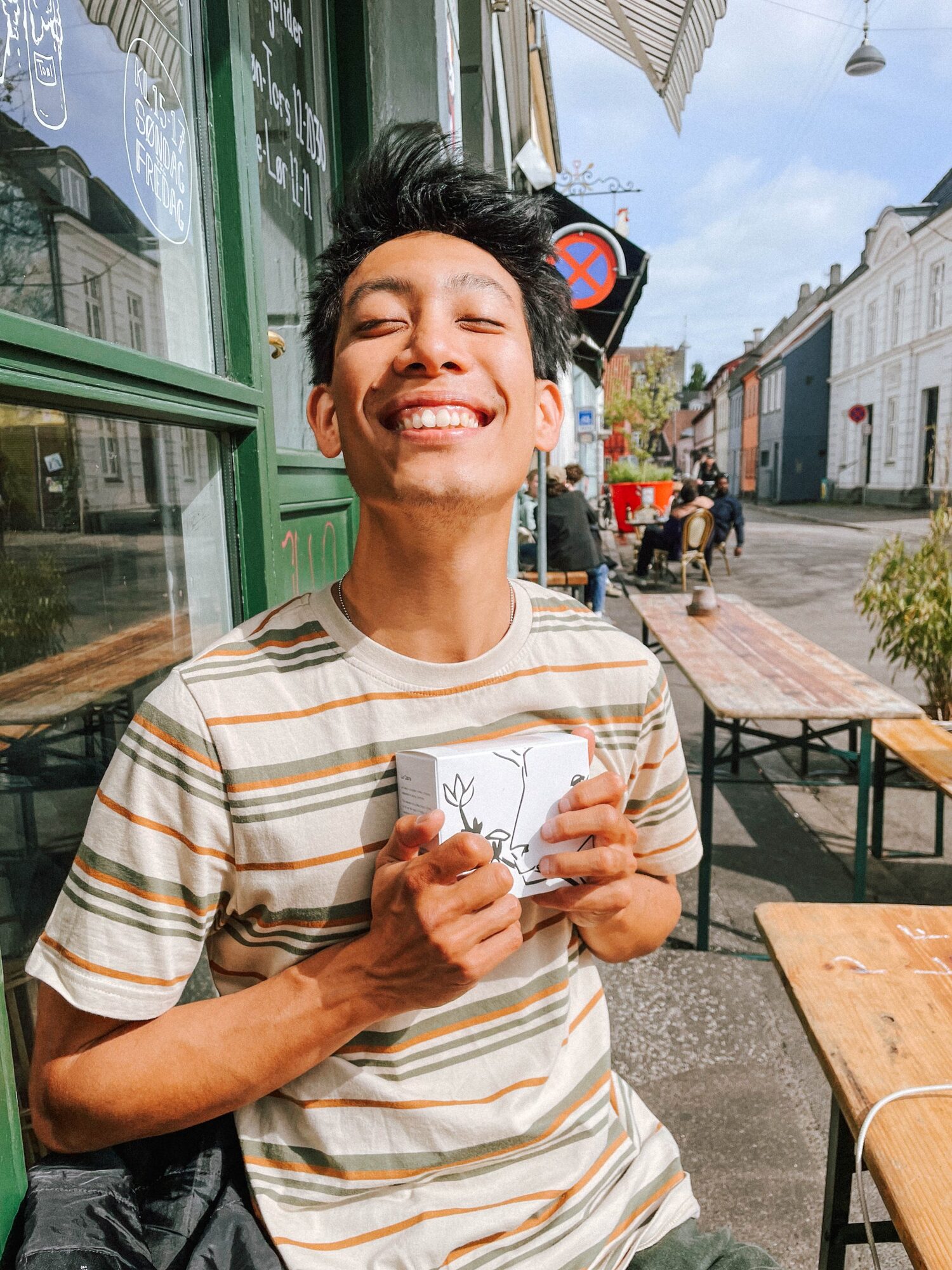 frank and his goat coffee, la cabra in aarhus, denmark