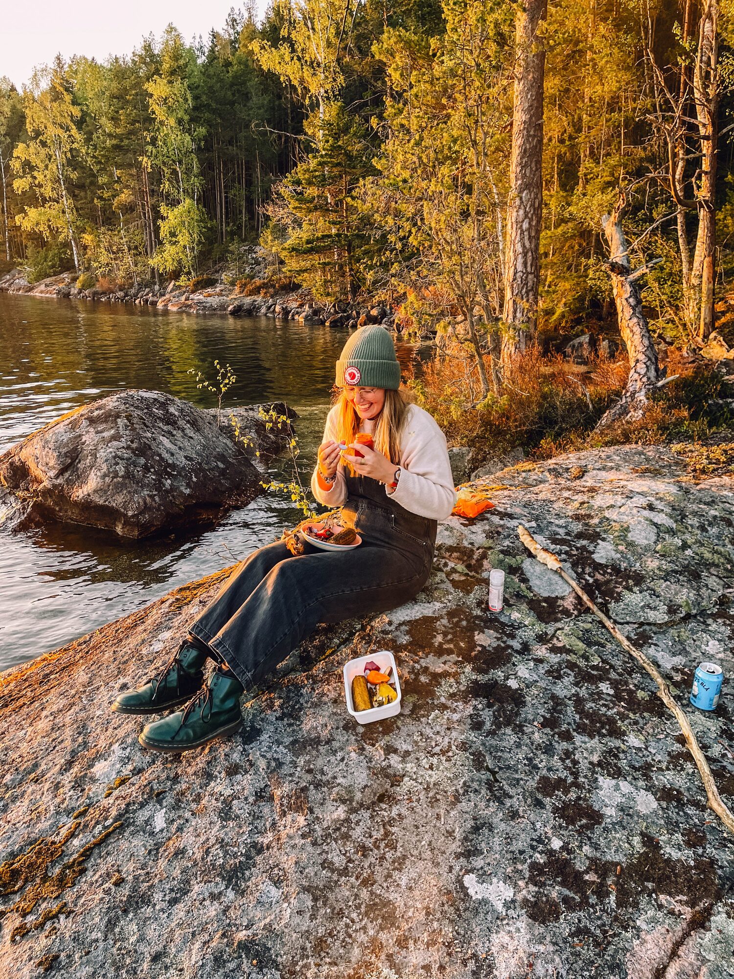 the best things in life: evelyne (says frank), campfire and a sunset