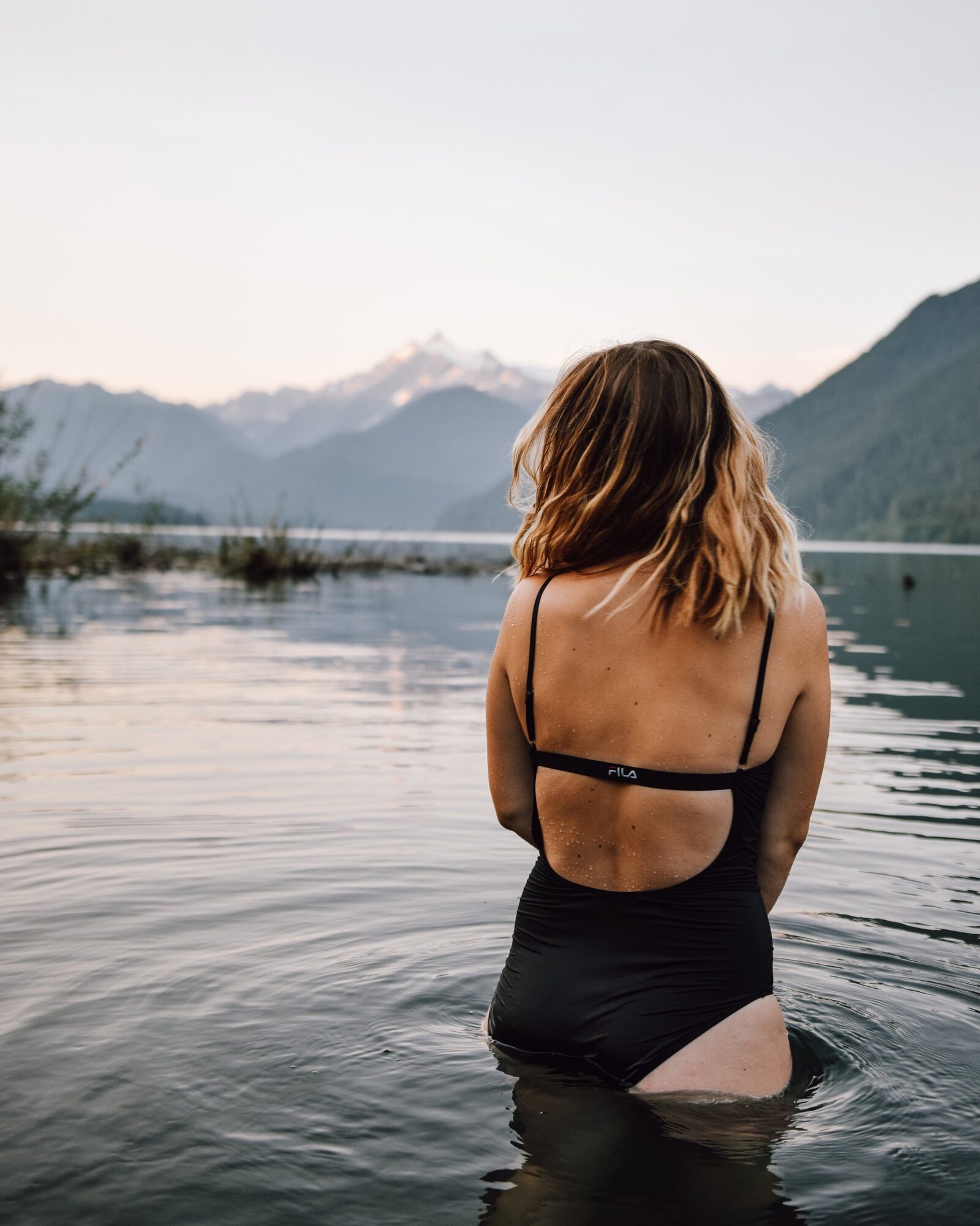 evelyne and the lake