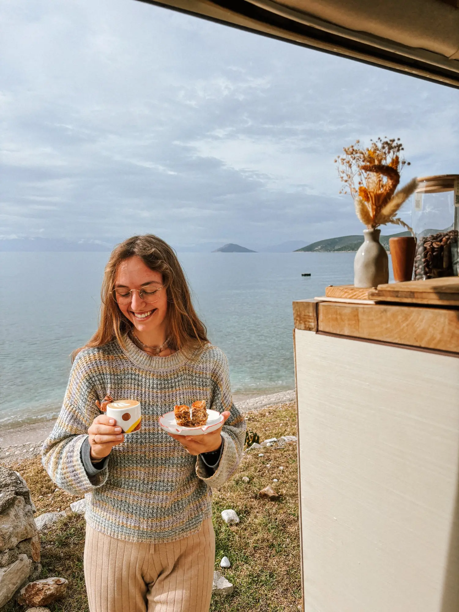 coffee and cake by the sea