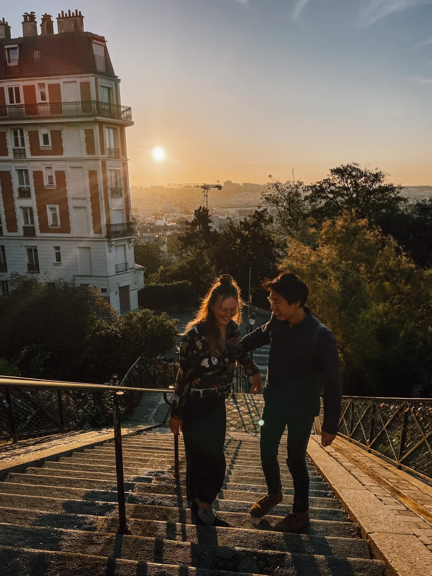 love in my arms and the sun in my eyes, i feel safe in the 5 am light