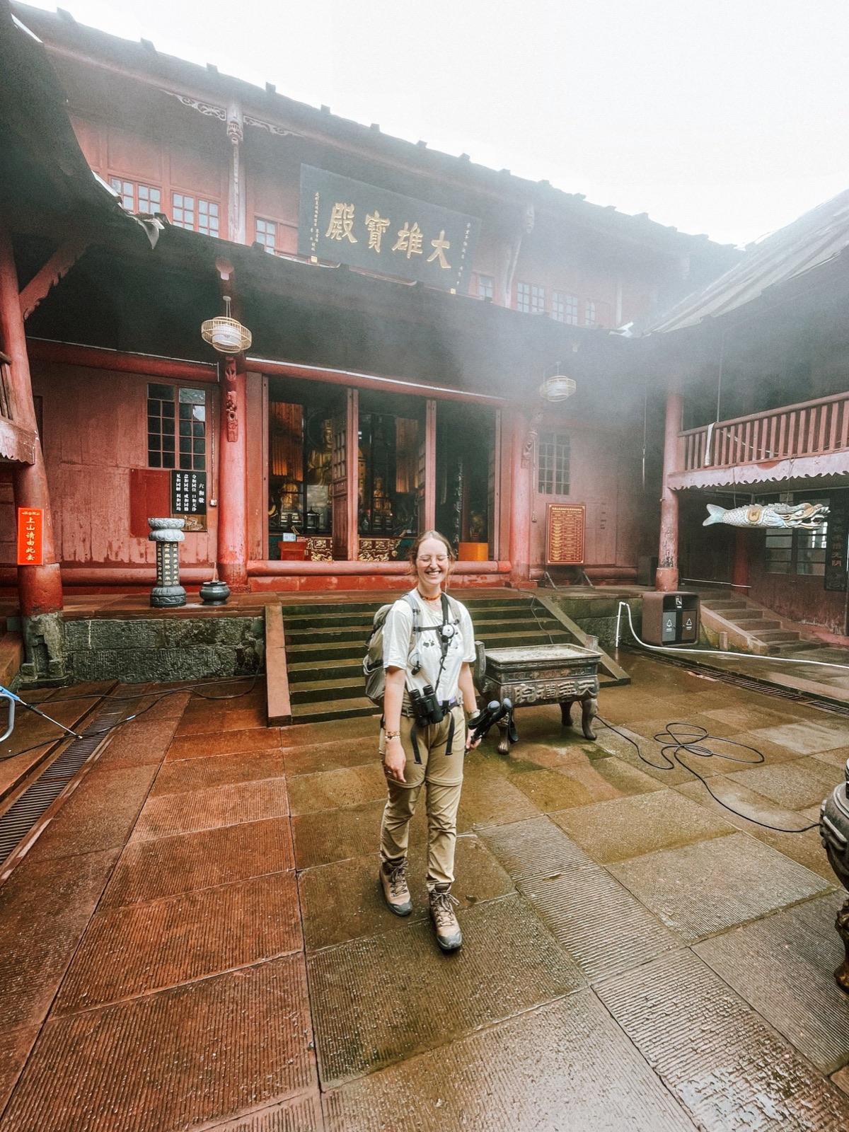 in other temples, you can stay overnight and take a rest for 10$