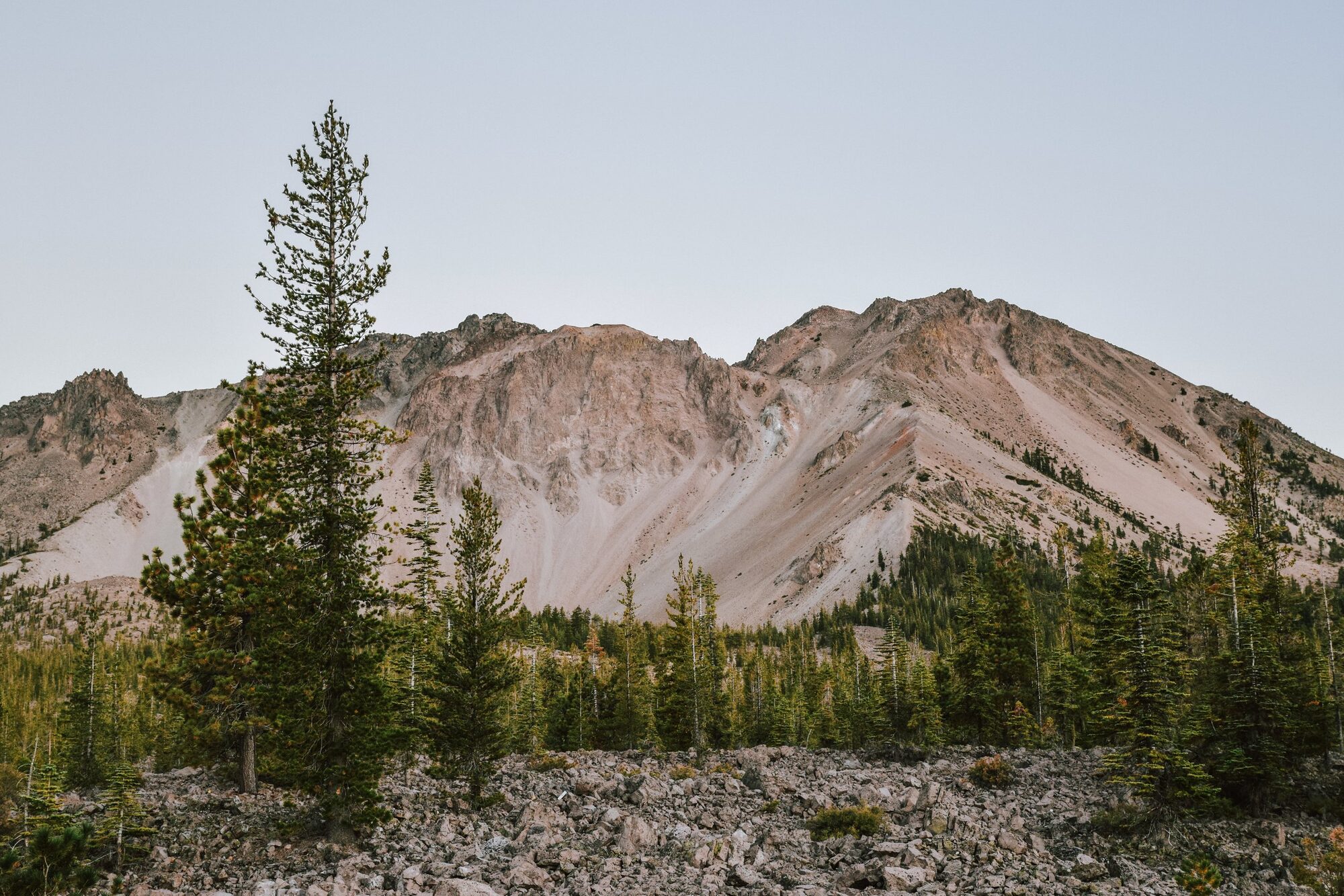 lassen volcanic national park near bumpass hell