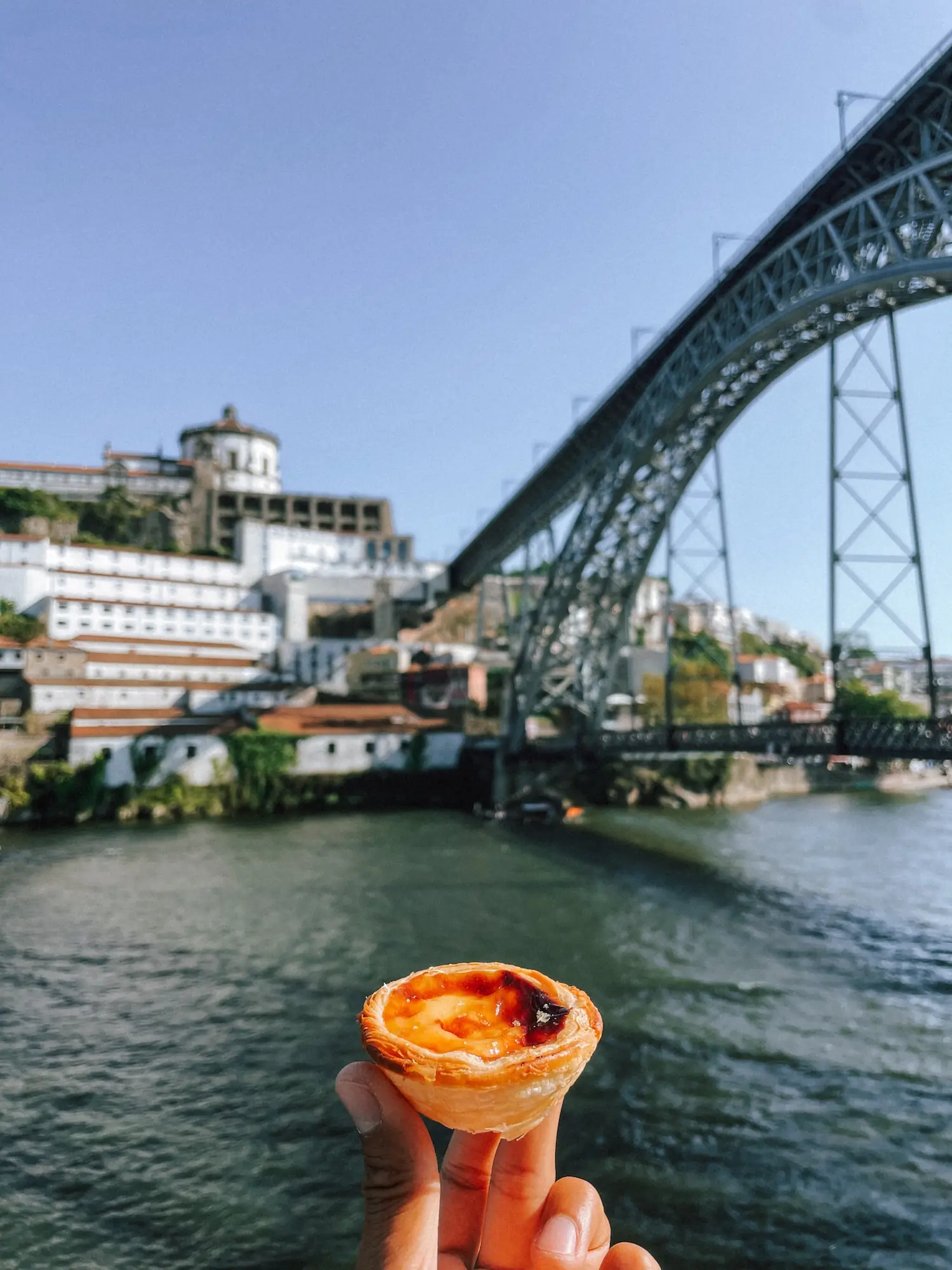 a pastel de nata in porto
