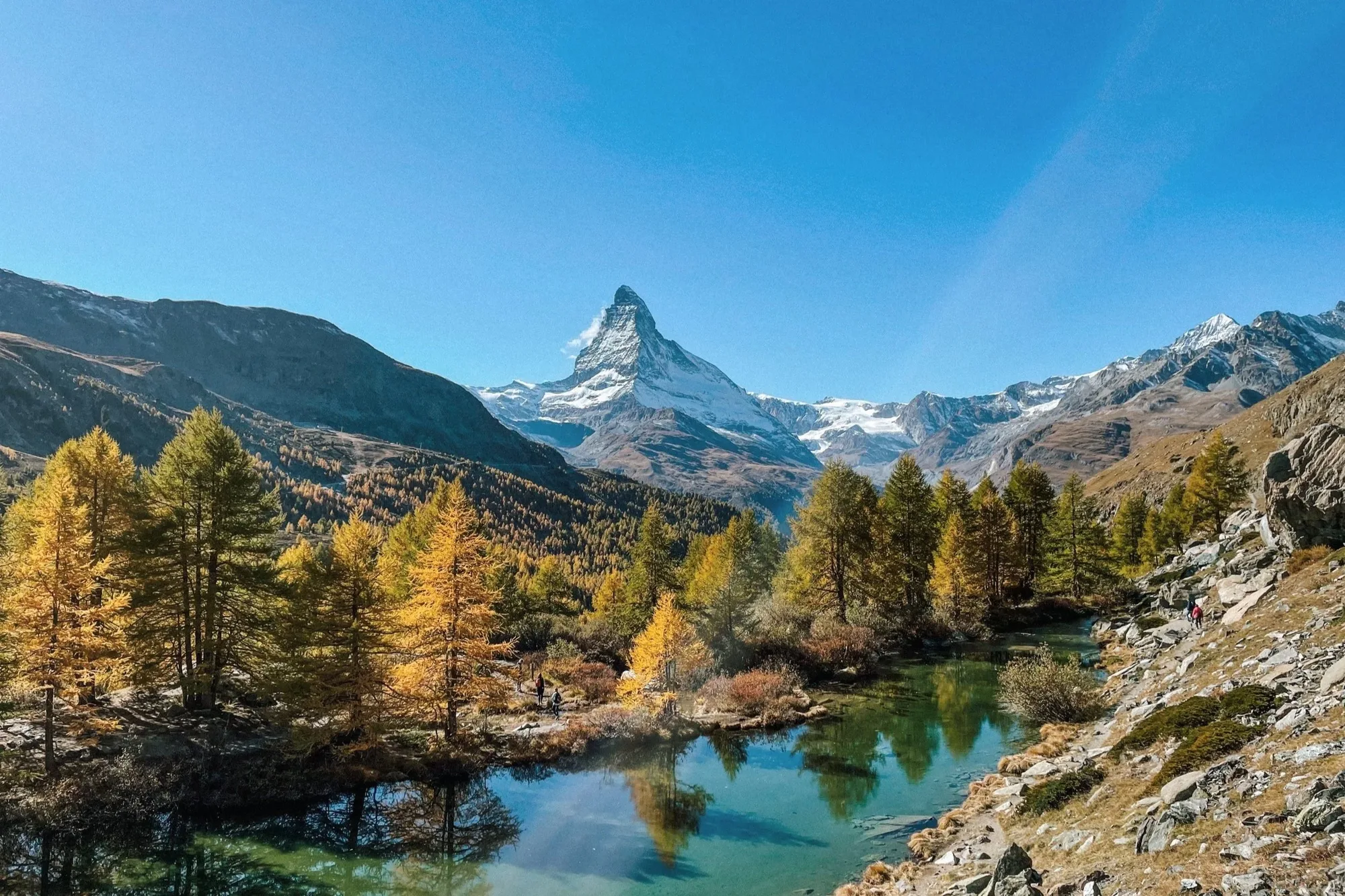 best time to hike the zermatt five-lakes is in summer and during fall.